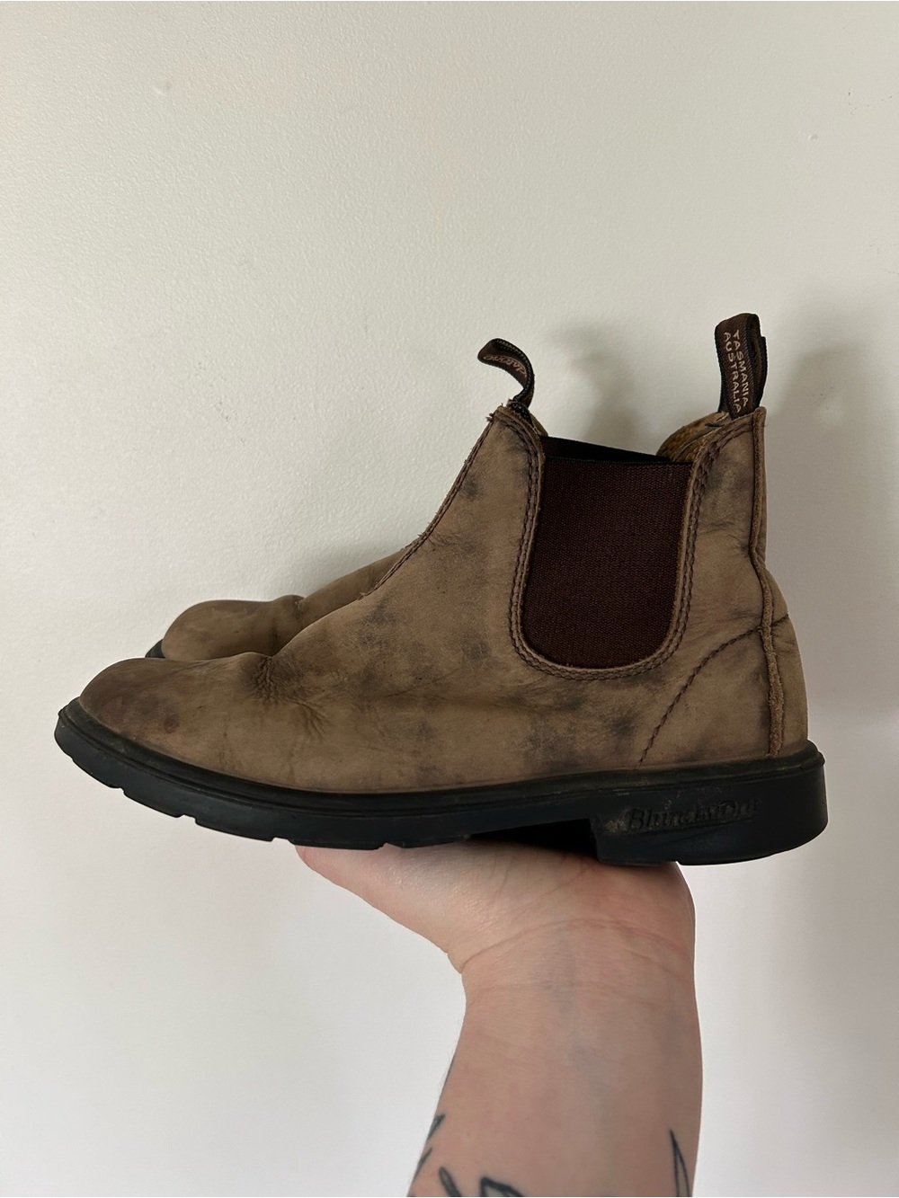 Kids Blundstone Classic Chelsea Boot Rustic Brown Leather Size US 4
